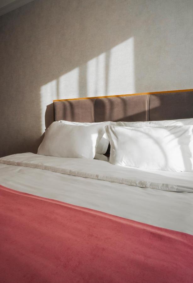 Rich Hotel Turkistan Екстер'єр фото